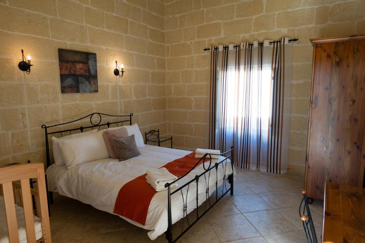 Vakantiehuis Centre Island With Private Pool And Hot Tub *