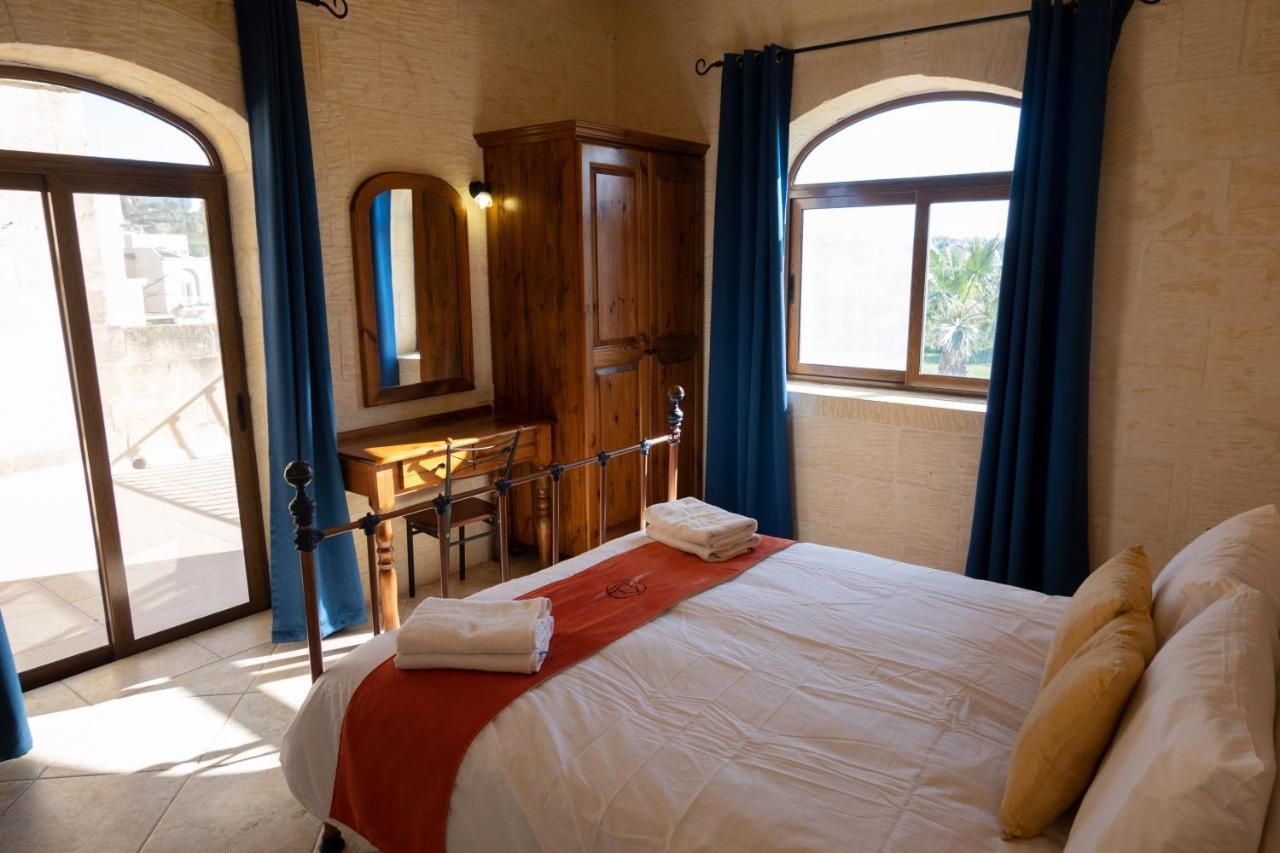 Centre Island With Private Pool And Hot Tub Vakantiehuis