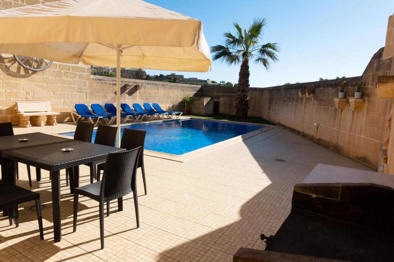 Vakantiehuis Centre Island With Private Pool And Hot Tub *
