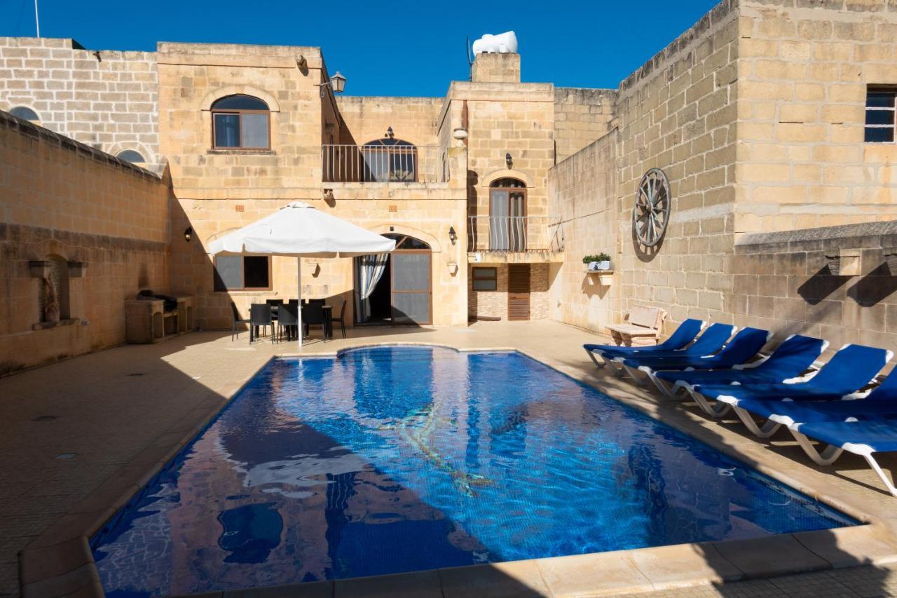 Vakantiehuis Centre Island With Private Pool And Hot Tub