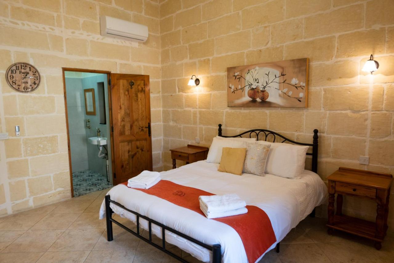 Centre Island With Private Pool And Hot Tub Vakantiehuis